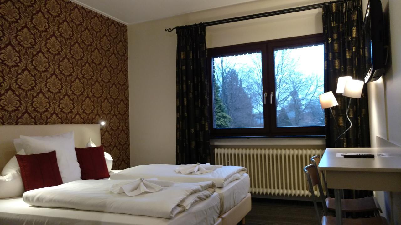 Hotel De Lange Man Monschau Eifel Extérieur photo
